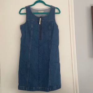 Madewell Sleeveless Denim Dress!
